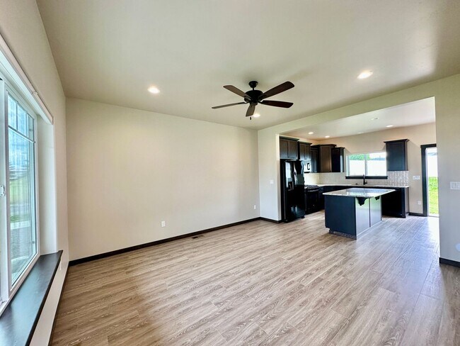 Building Photo - Newly Built 4-Bedroom Home | Chef’s Kitche...