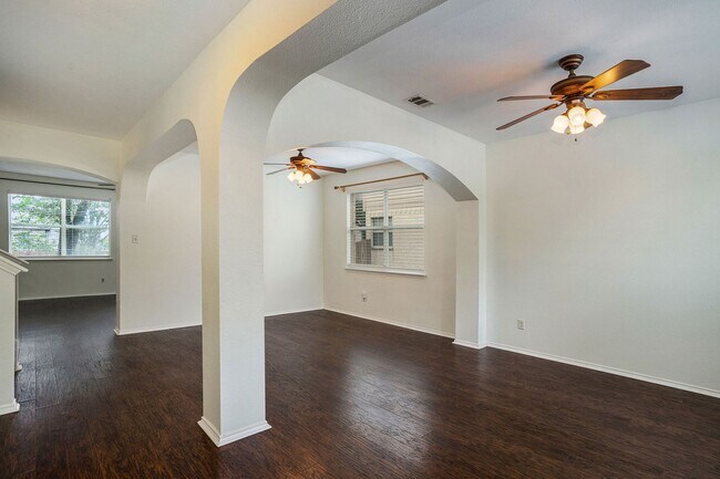 Foto del edificio - Beautifully Crafted 4-2.5-2 in Keller ISD!