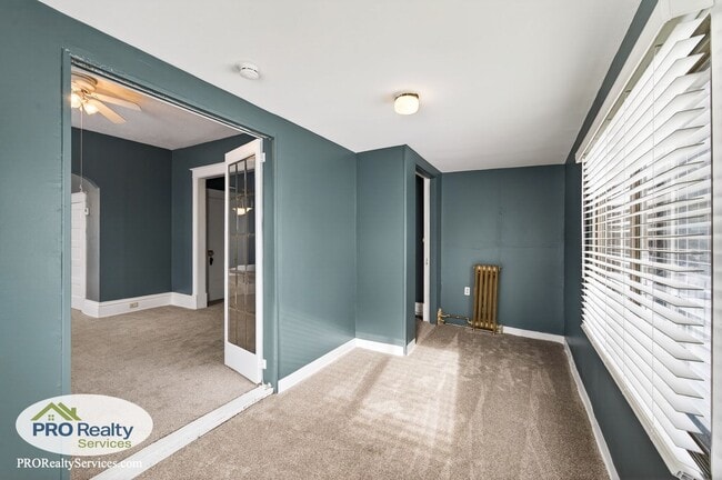 Building Photo - 2 Bedroom Main Level Duplex Unit **Half off July's Rent with a July 2026 Move In**