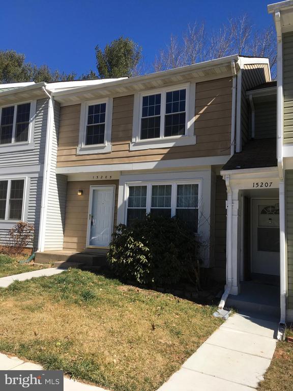 Building Photo - 15205 Streamside Ct