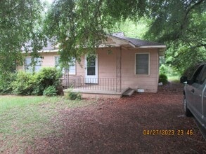 Building Photo - 603-A S Valencia Dr
