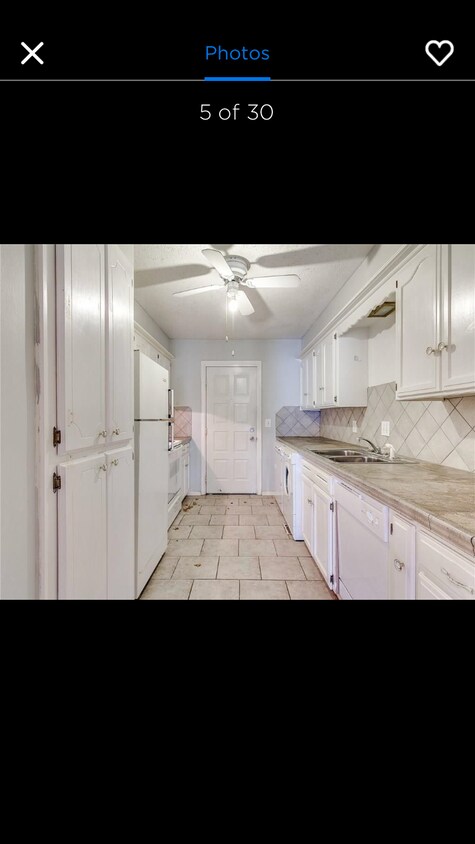 Primary Photo - 3011 W Wilshire Blvd