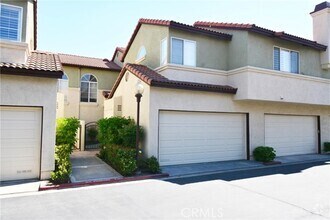 Building Photo - 7386 Greenhaven Ave
