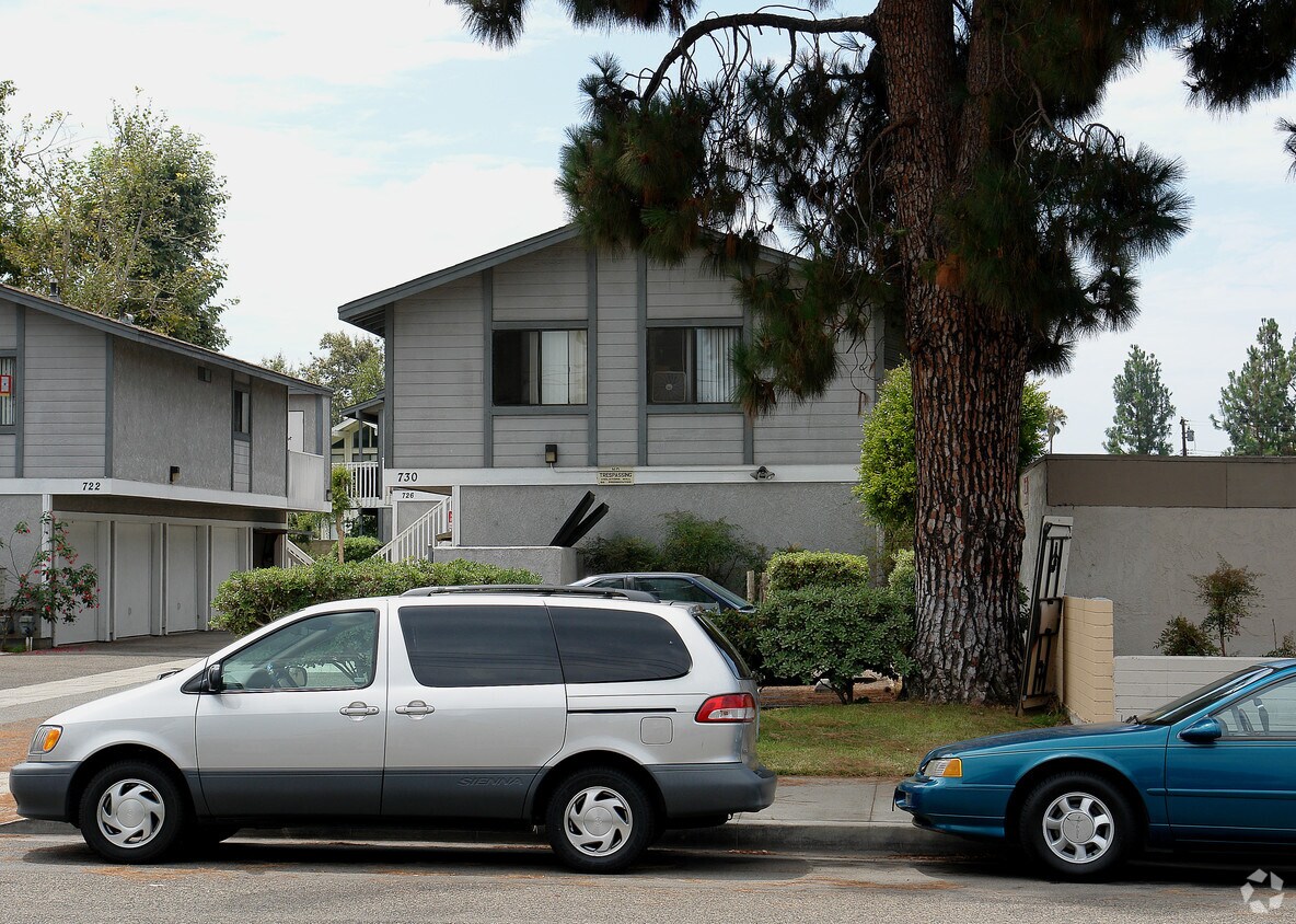 Foto del edificio - 730 W Walnut Ave