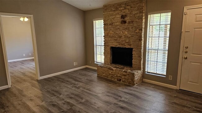 Building Photo - 1903 1/2 Margalene Way