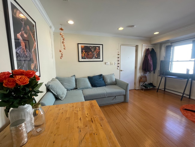 Photo - 94 Webster St NE Apartment