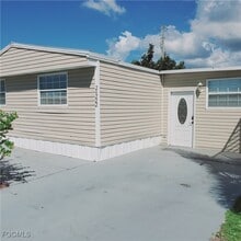 Building Photo - 26222 Earl Rd