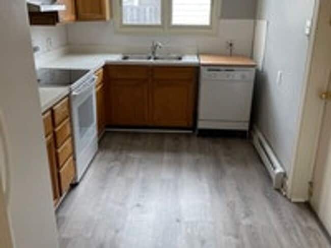 Building Photo - 1809 Jackson Ave-Unit 2