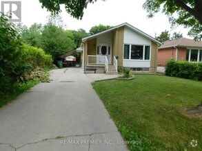 Building Photo - 190 Taysham Crescent