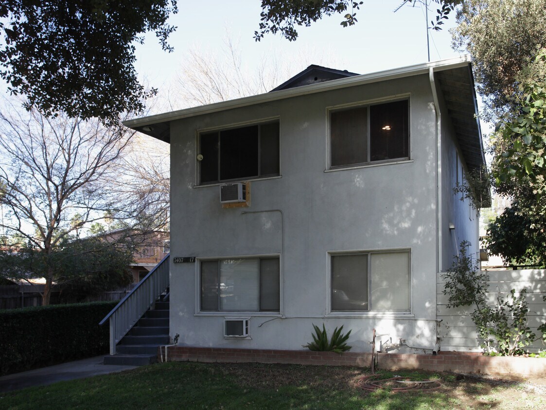 Foto del edificio - 7407-7417 Potomac St
