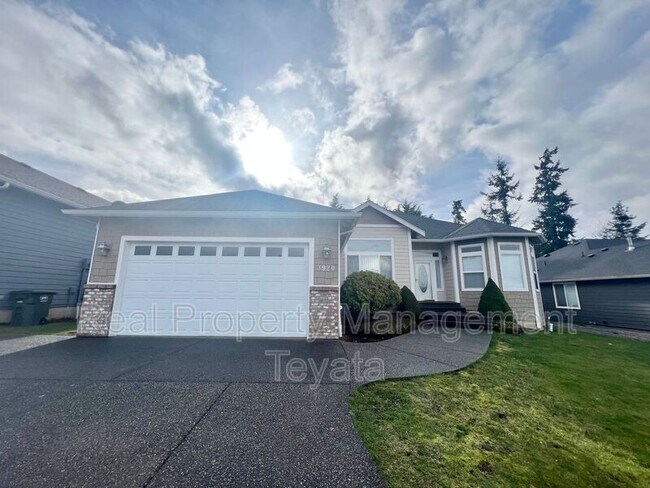 Building Photo - 3920 Ruston Way