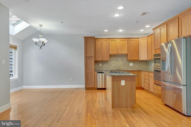 Building Photo - 4238 Chariot Way