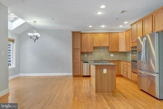 Building Photo - 4238 Chariot Way