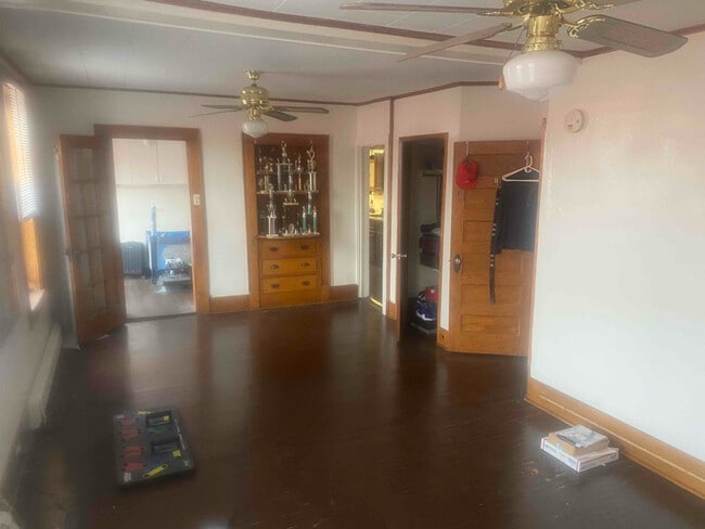 Building Photo - 132 Pike St