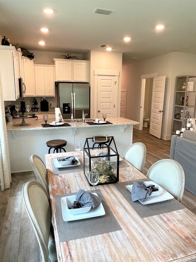 1610 Iroquois Ct, Pensacola, FL 32534 Townhome Rentals in Pensacola