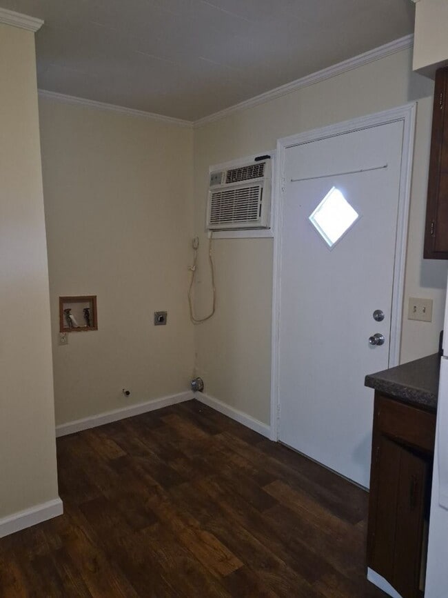 Building Photo - Bailey Apartments