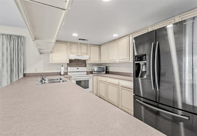 Building Photo - 436 Yacht Club Dr