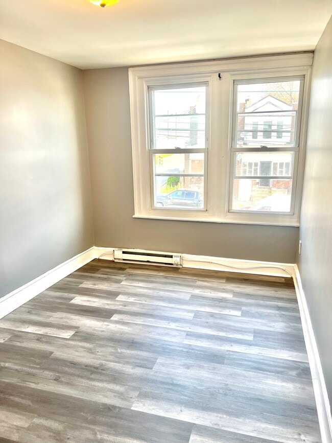 Foto del edificio - 904 E Tioga St