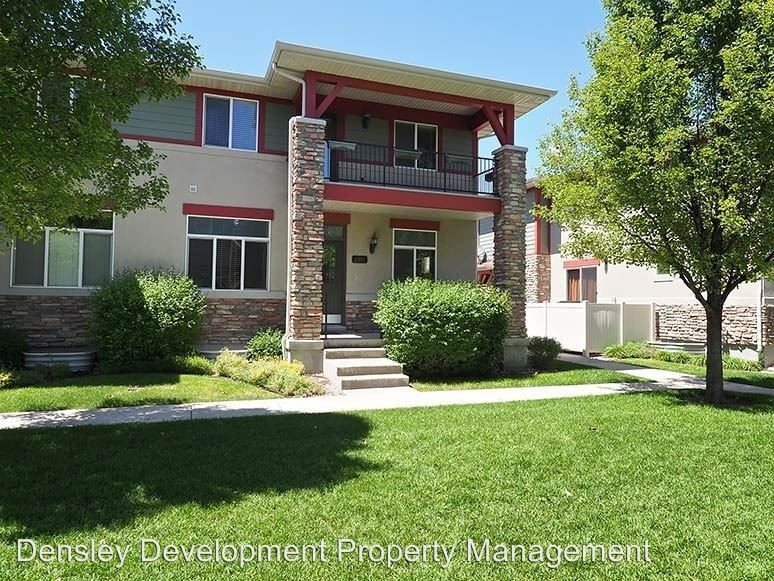 Primary Photo - 3 br, 2.5 bath House - 11397 S OAKMOND ROAD