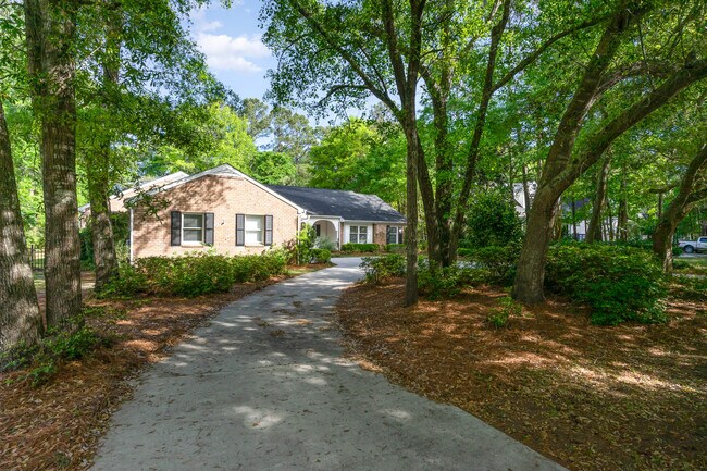 Building Photo - 1328 Crooked Oak Dr