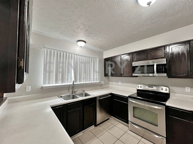 Foto del edificio - Lovely 3/2/2 In Arlington Available Now!