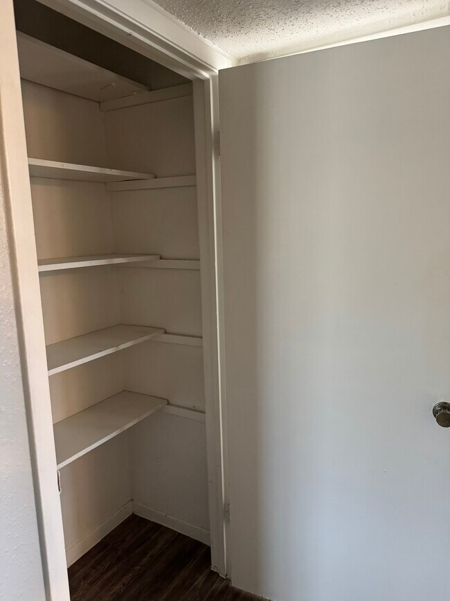 Foto del edificio - 2106 Avenue K