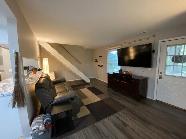 Building Photo - 3133 Sunnyside Ct
