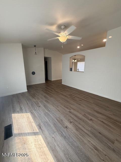 Building Photo - 687 Jennys Ln