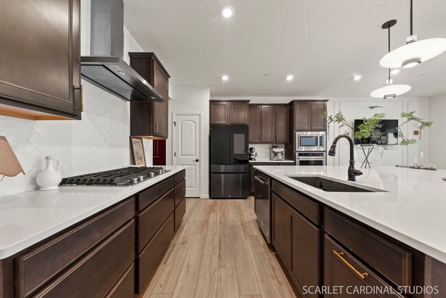 Building Photo - 2108 Weatherbee Ln
