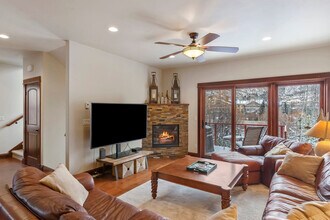 Building Photo - 313 Majestic Cir