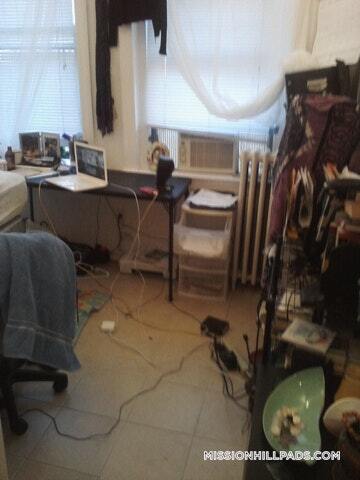 Building Photo - 28 S Huntington Ave