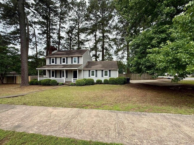 Building Photo - 1603 Woodland Dr