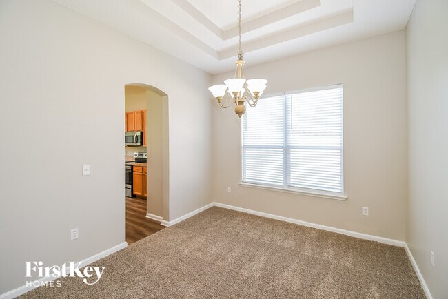 Building Photo - 2684 Creek Ridge Dr
