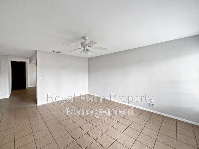 Foto del edificio - 17586 Cypress Point Rd