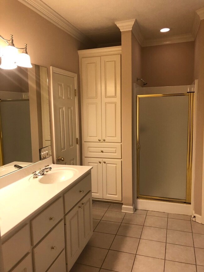 Building Photo - Beautiful Home in Ridgeland