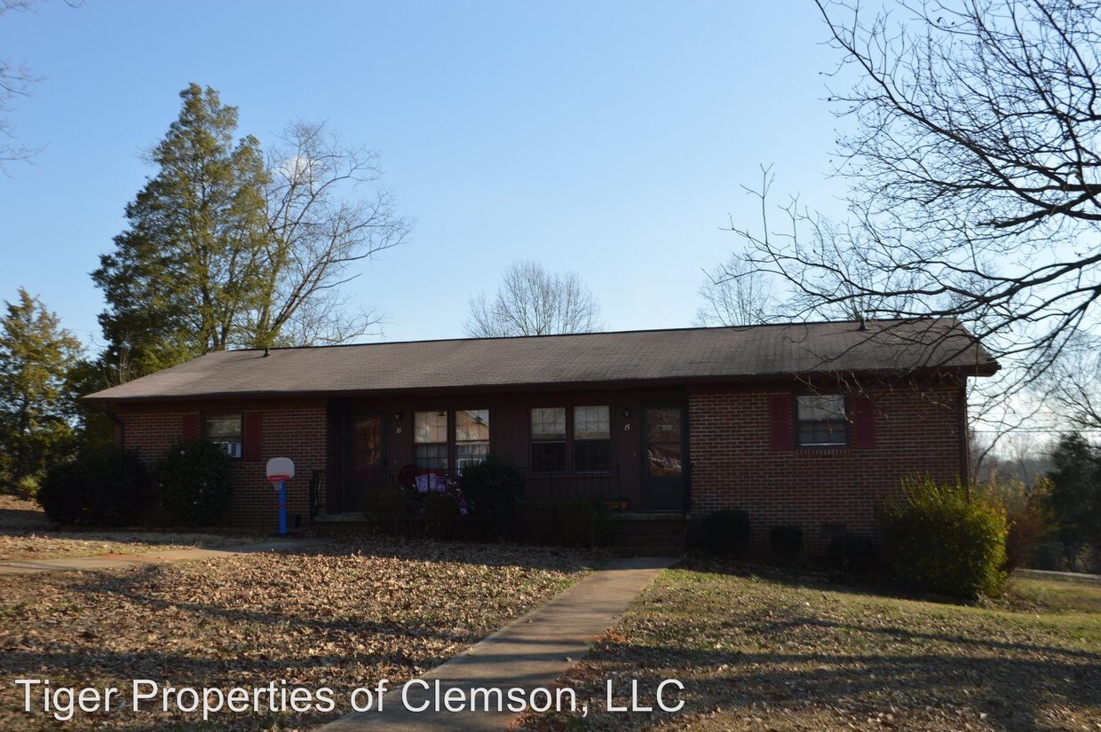 16 Dove Cir, Clemson, SC 29631 House Rental in Clemson, SC