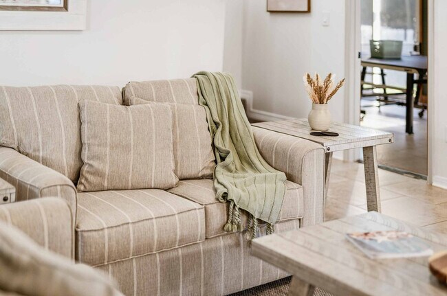 Building Photo - 5111 Keystone Dr