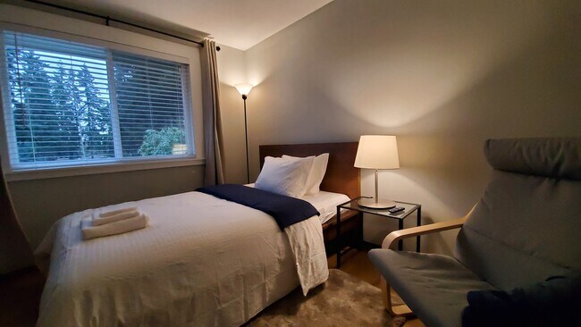 Foto del edificio - 1803 N 200th St