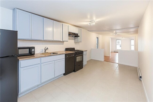 Building Photo - 434 39th St