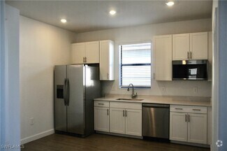 Building Photo - 15049 Sea Salt Wy
