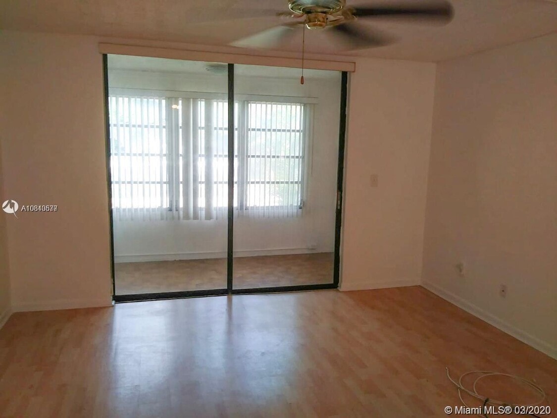 2850 Somerset Dr Unit 106L, Lauderdale Lakes, FL 33311 Condo for Rent
