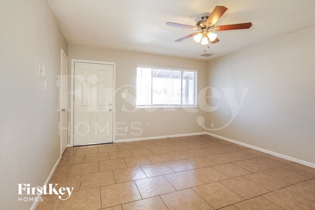 Building Photo - 8707 N 41st Ave