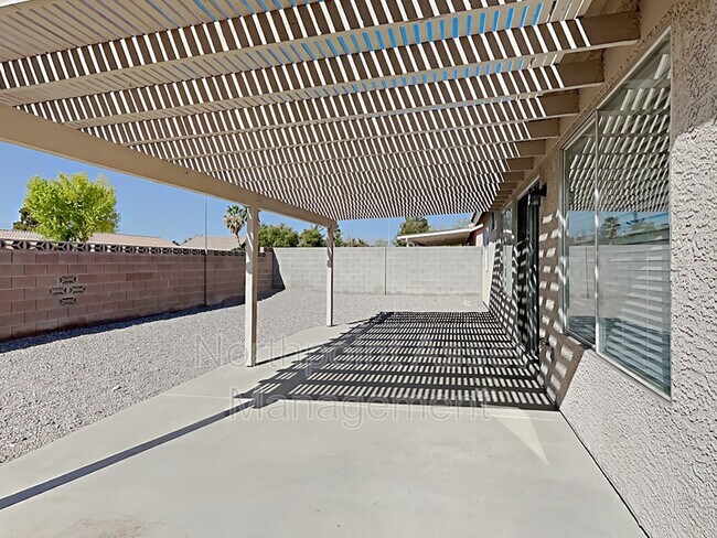 Foto del edificio - 105 Beaver Ridge Ave