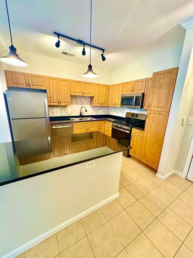 Building Photo - 12945 Centre Park Cir