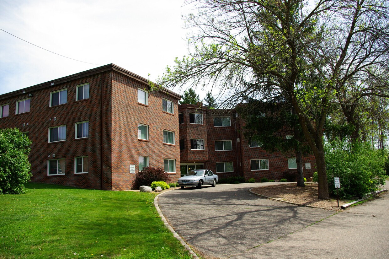 Foto principal - 405 River St S