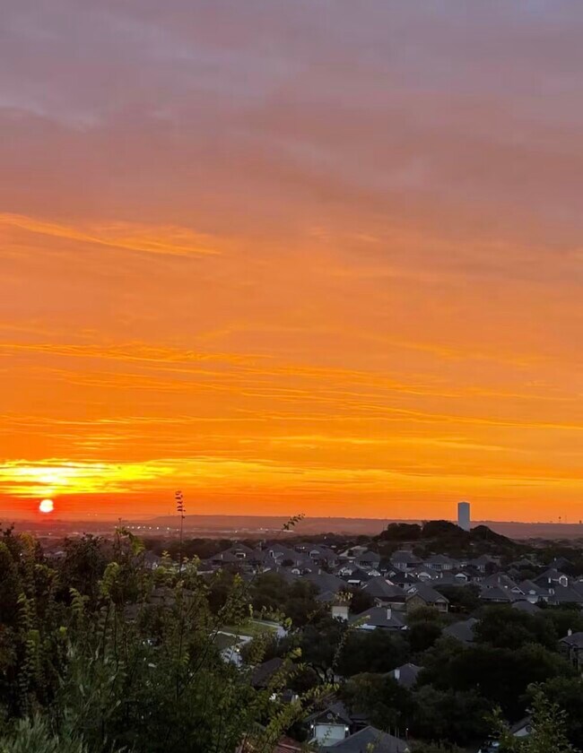 Foto del edificio - 1915 Sutton Pl
