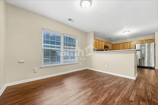 Foto del edificio - 126 Avalon Rd