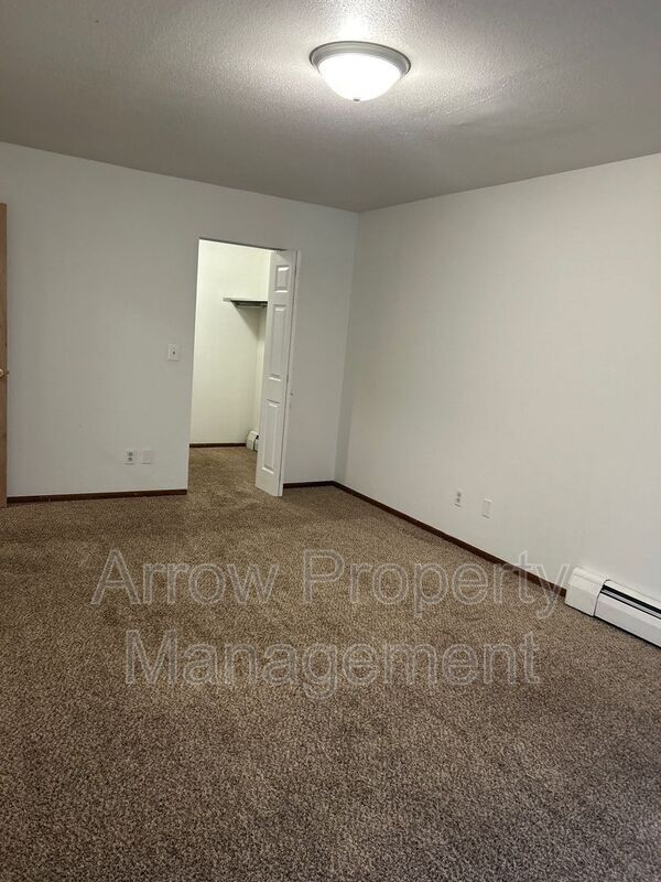 Foto del edificio - 215 E Arbor Ave