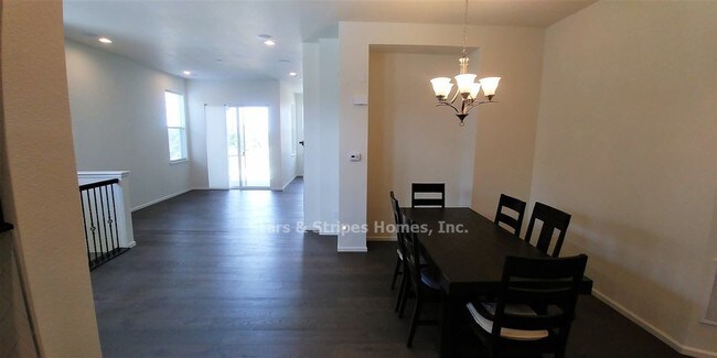Building Photo - 24943 E Phillips Pl