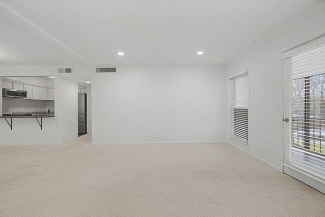 Foto del edificio - 116 Harding Pl